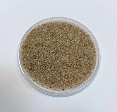 Песок кварцевый цветной 1,2-1,8 мм, цвет NQ - цвет натурального природного кварца, 1 кг